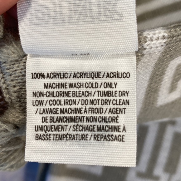 🤍🪲[ VS PINK ] Logo Fringe Scarf - Picture 5 of 7